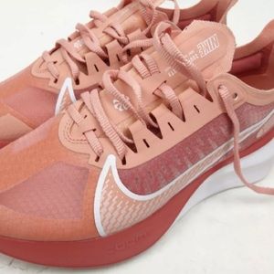 Nike Women’s Zoom Gravity 6.5 New
